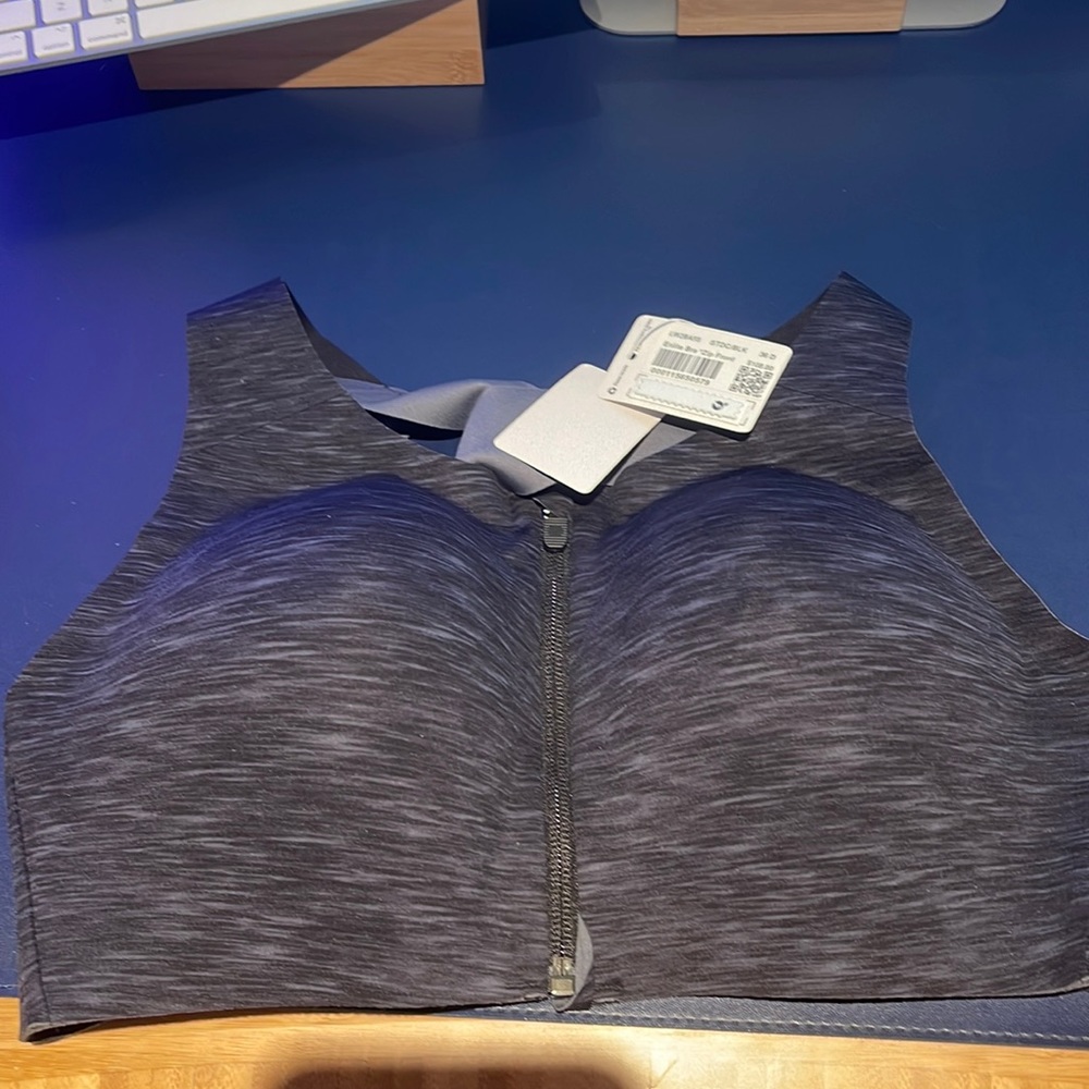 NWT lululemon enlite bra zip front
